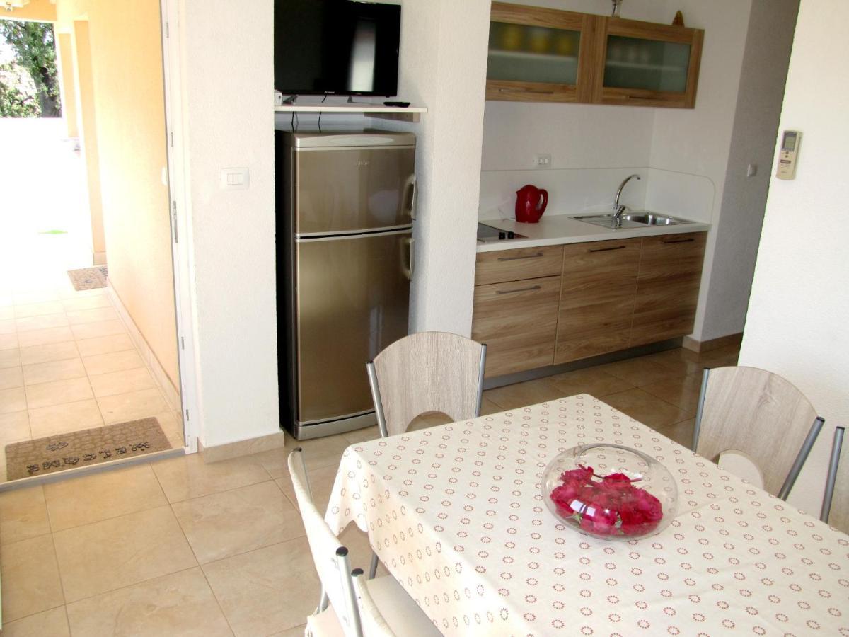 Sunny Apartments Bibinje Exterior photo